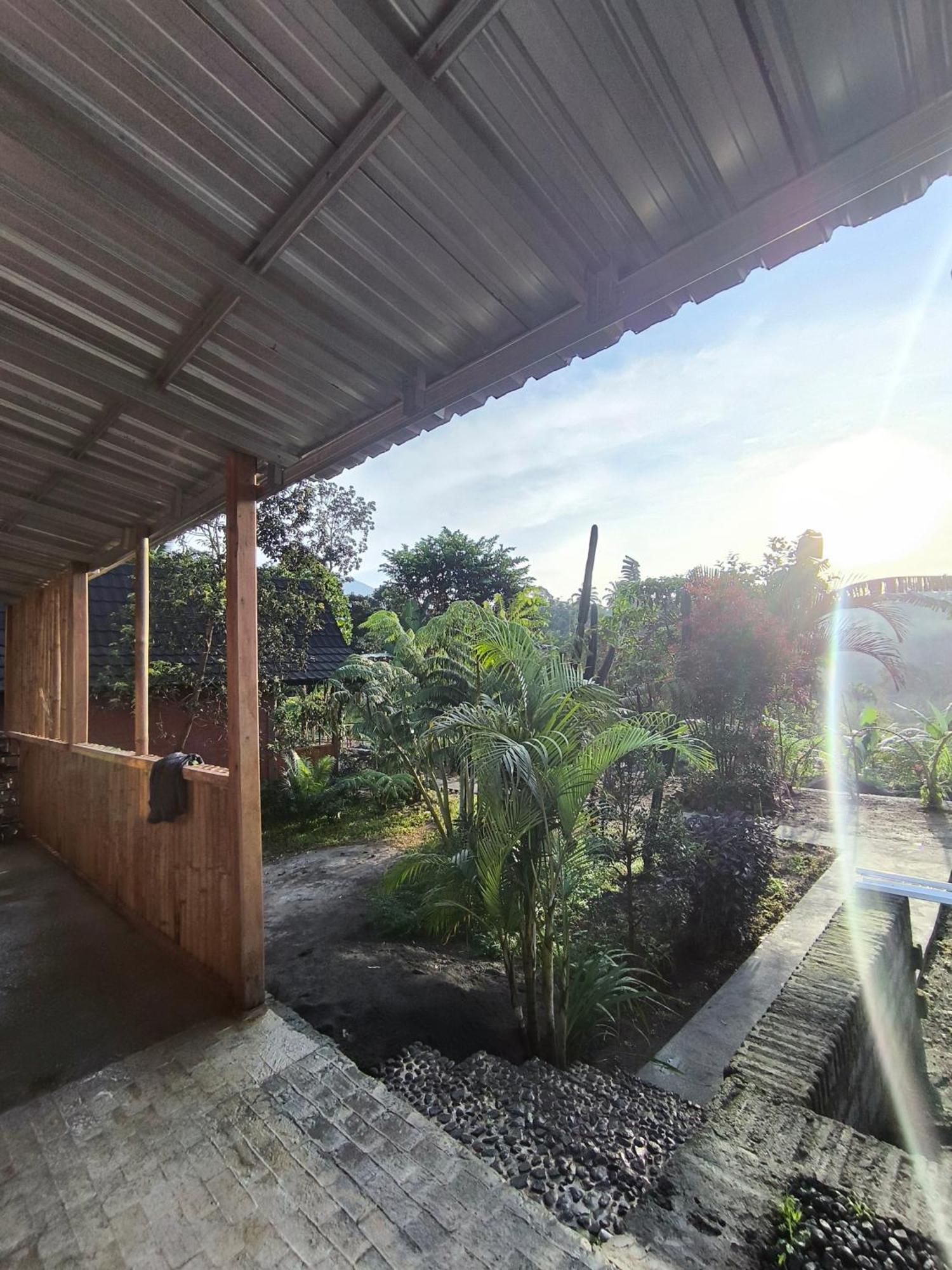 Tetebatu Valley Bungalows Exterior photo